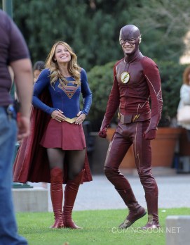 "Supergirl" Melissa Benoist meets Flash Grant Gustin